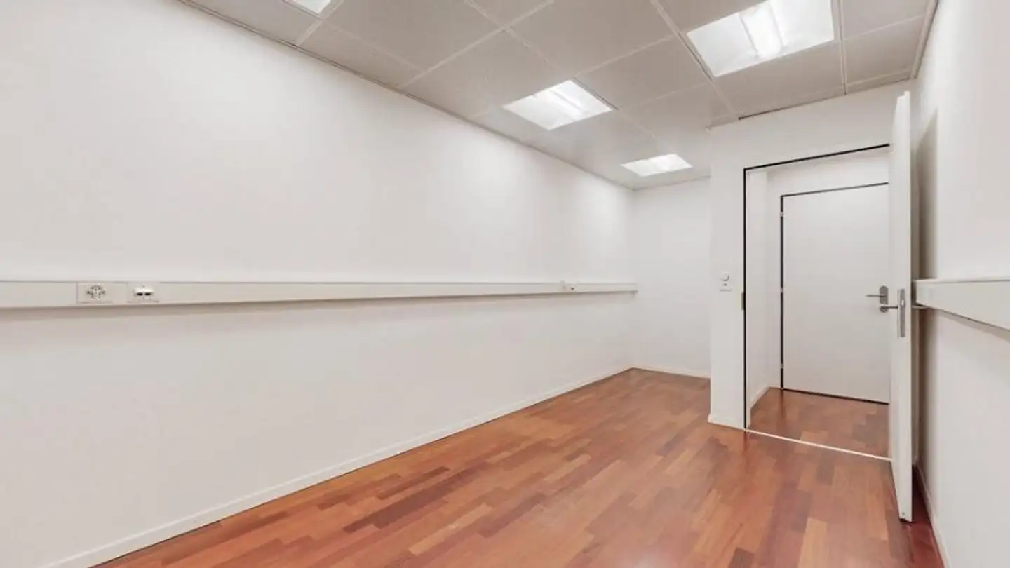 Office space for rent - Avenue De Rhodanie 70, 1007 Lausanne - Photo 4