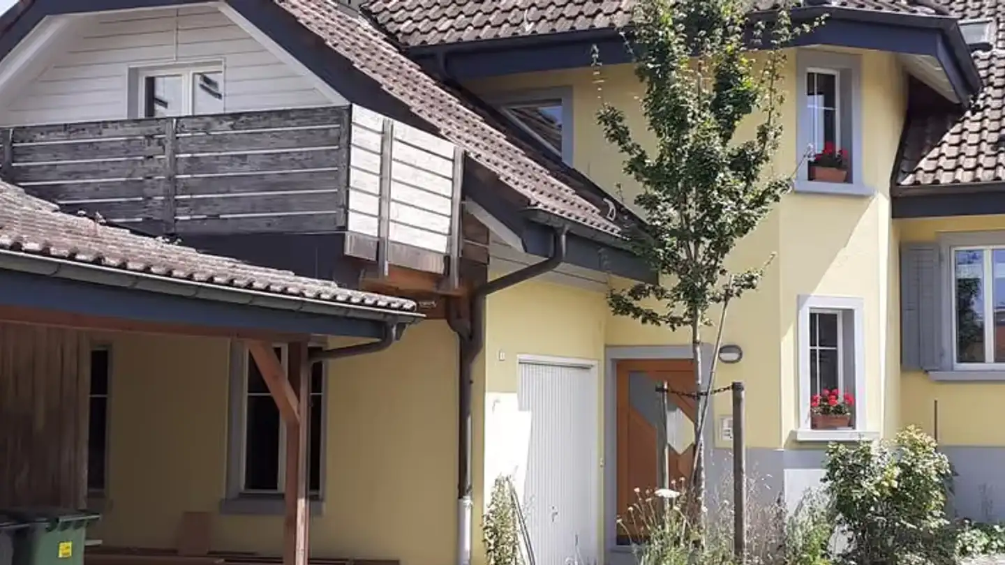 Attique à louer - Helgenfeldweg 1, 5034 Suhr