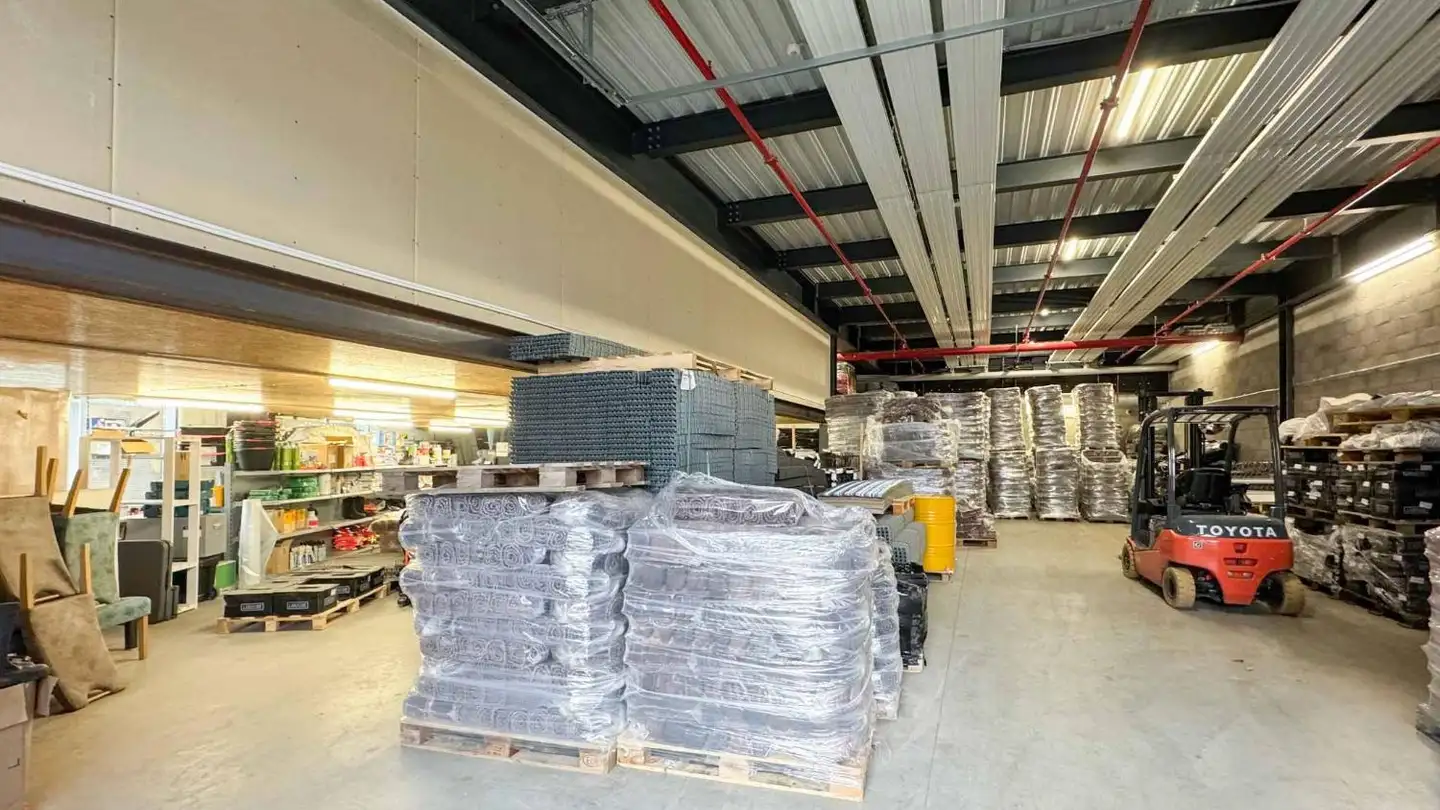 Commercial for sale - 1214 Vernier