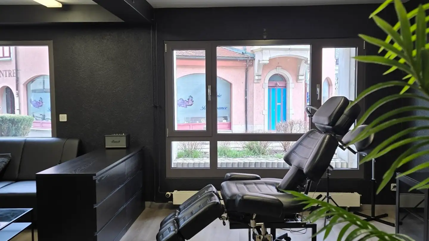 Shop for rent - Rue Du Moulin 20, 2740 Moutier - Photo 2