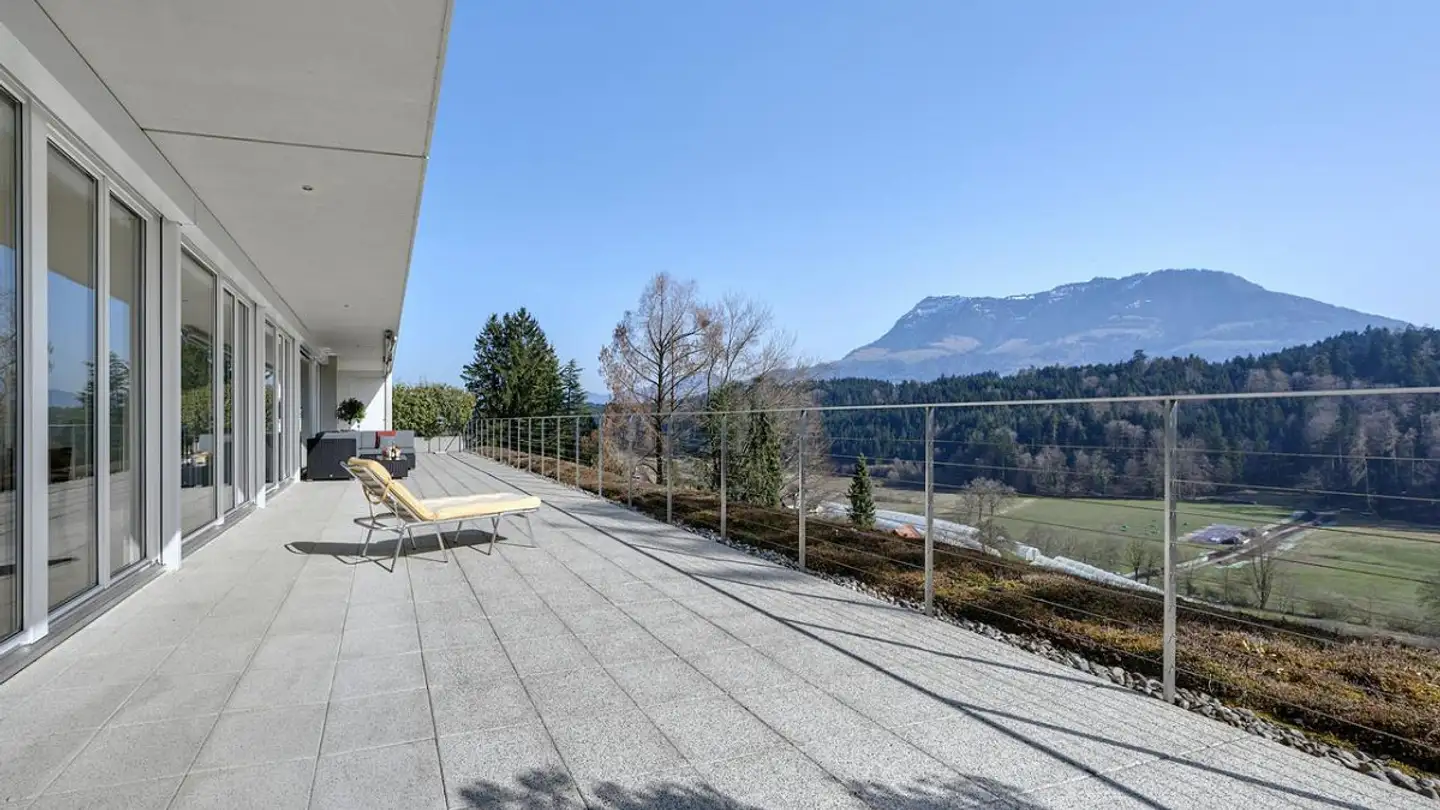 Terrassenwohnung kaufen - Sonnmattstrasse 62, 6043 Adligenswil