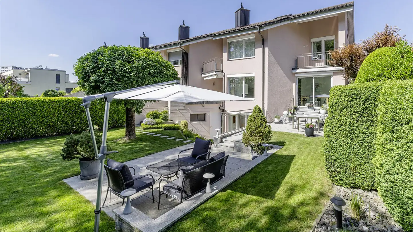 Stepped house for sale - 8604 Volketswil