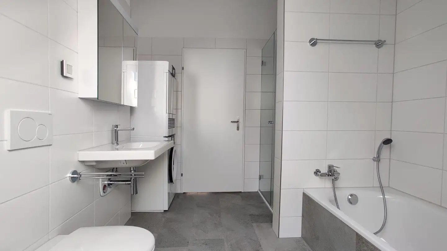 Attic flat for rent - Hinterdorf 5, 5467 Fisibach - Photo 2