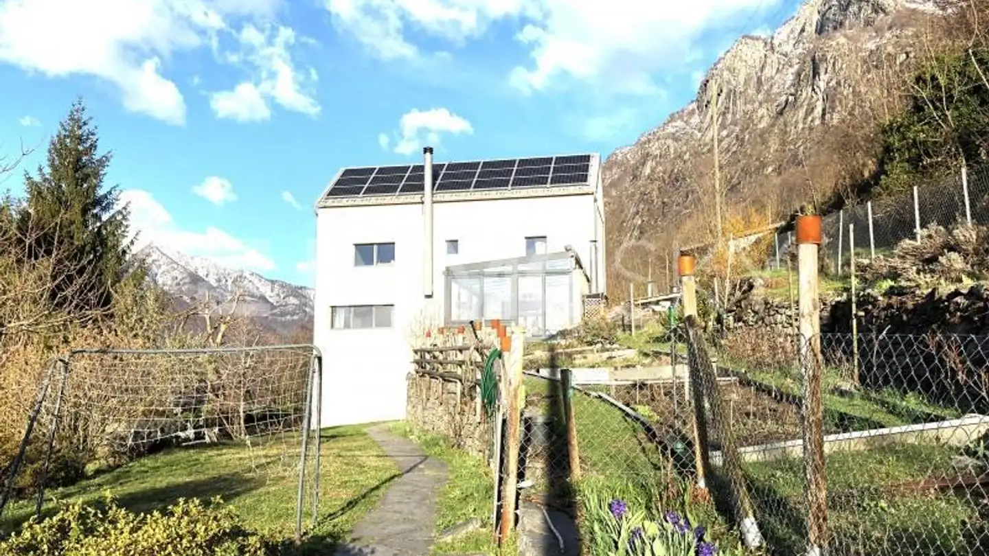 Casa singola in vendita - 6661 Loco