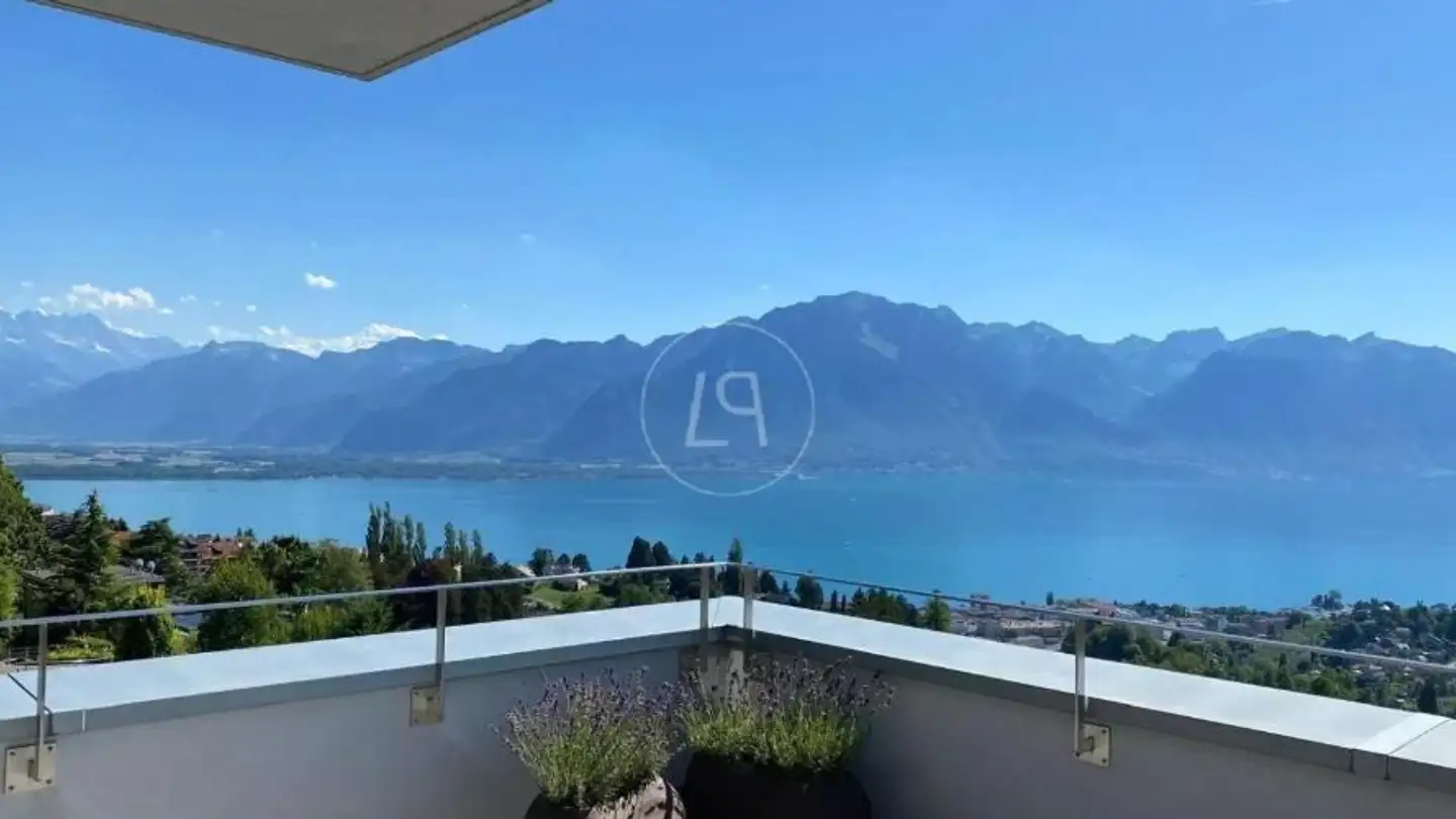 Penthouse for sale - 1832 Chamby