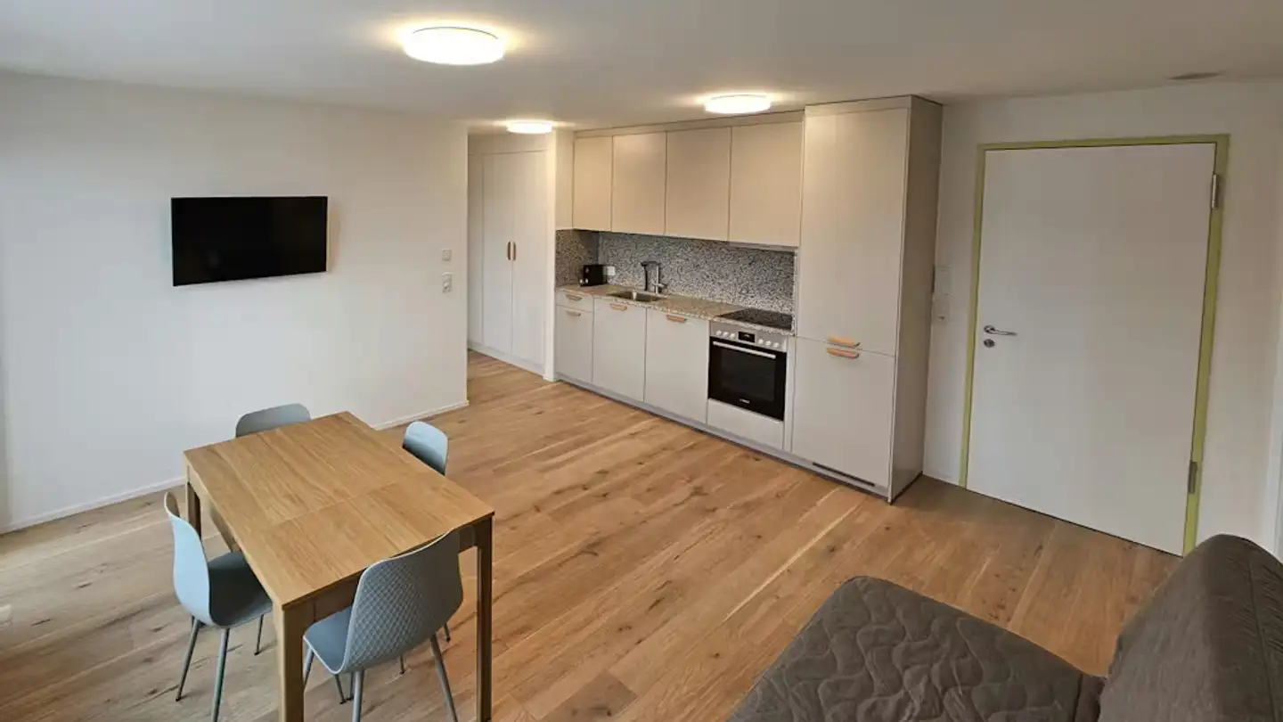 Wohnung mieten - Hohlstrasse, 8048 Zürich