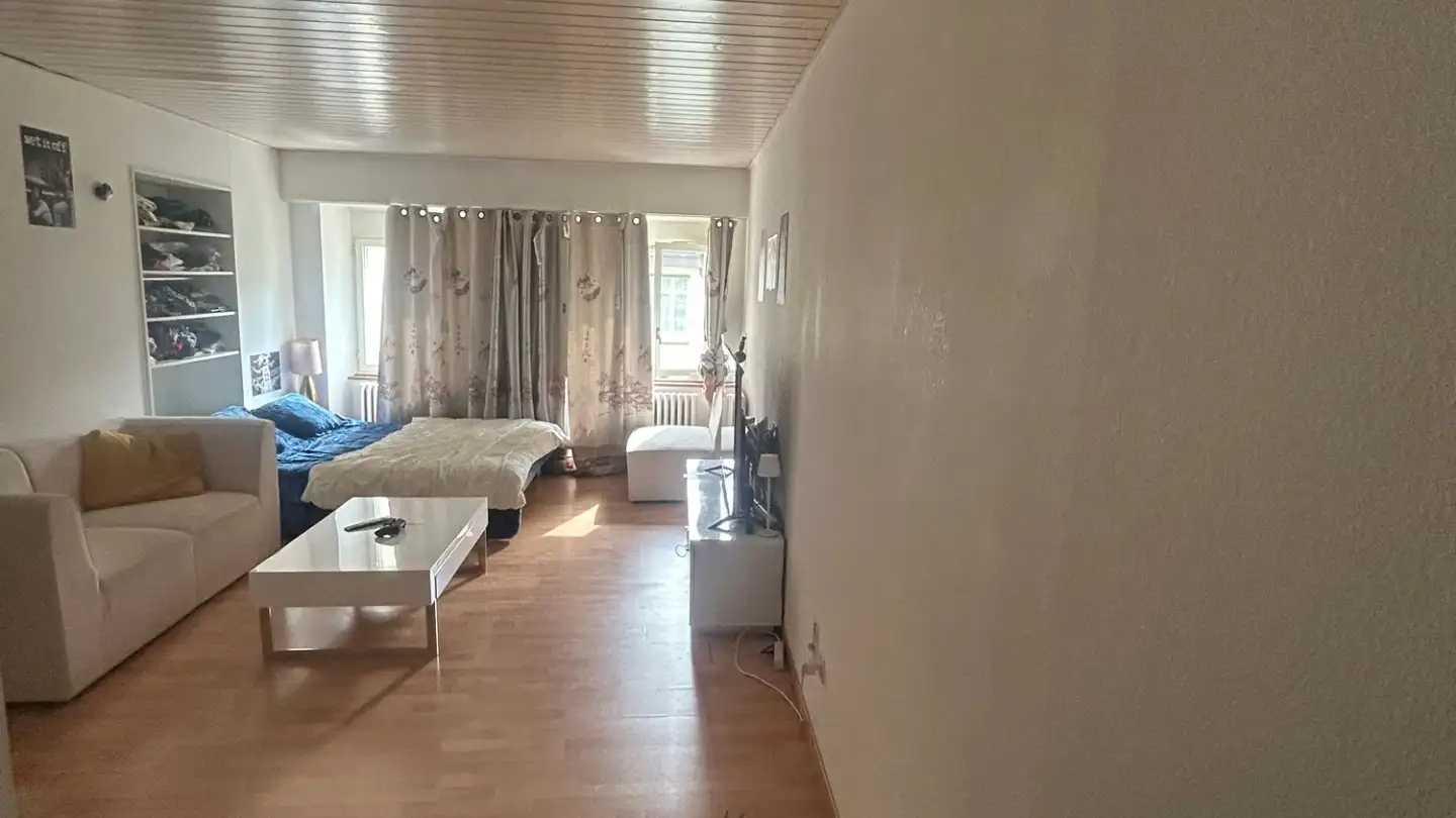 Wohnung mieten - Rue Adam-Friedrich-Molz / Adam-Friedrich-Molz-Gasse 37, 2502 Biel/Bienne - Foto 2