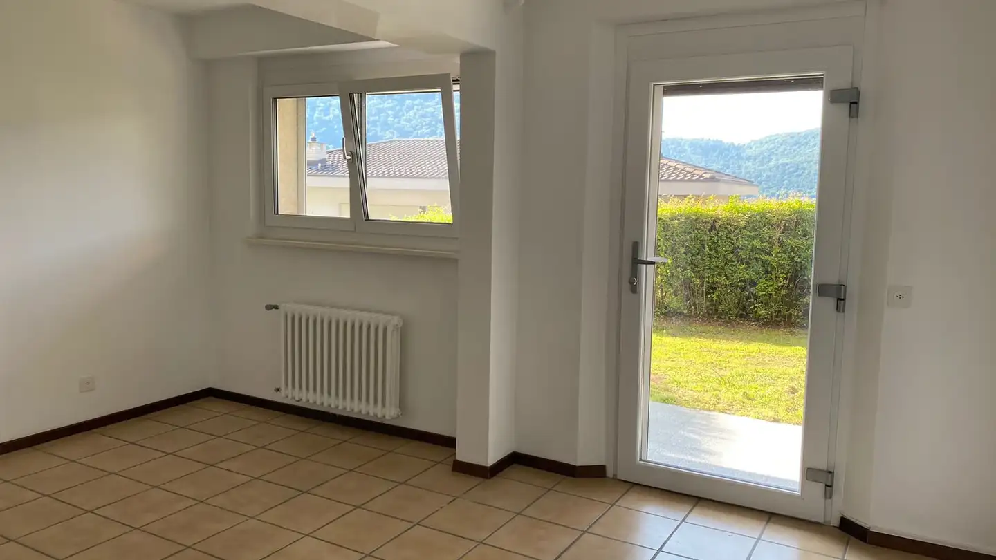Apartment for rent - Via Monte Oliveto 5, 6988 Ponte Tresa