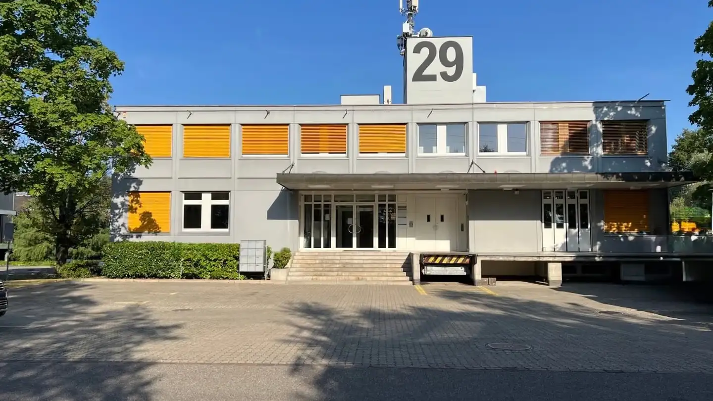 Storage space for rent - Mettlenbachstrasse 29, 8617 Mönchaltorf