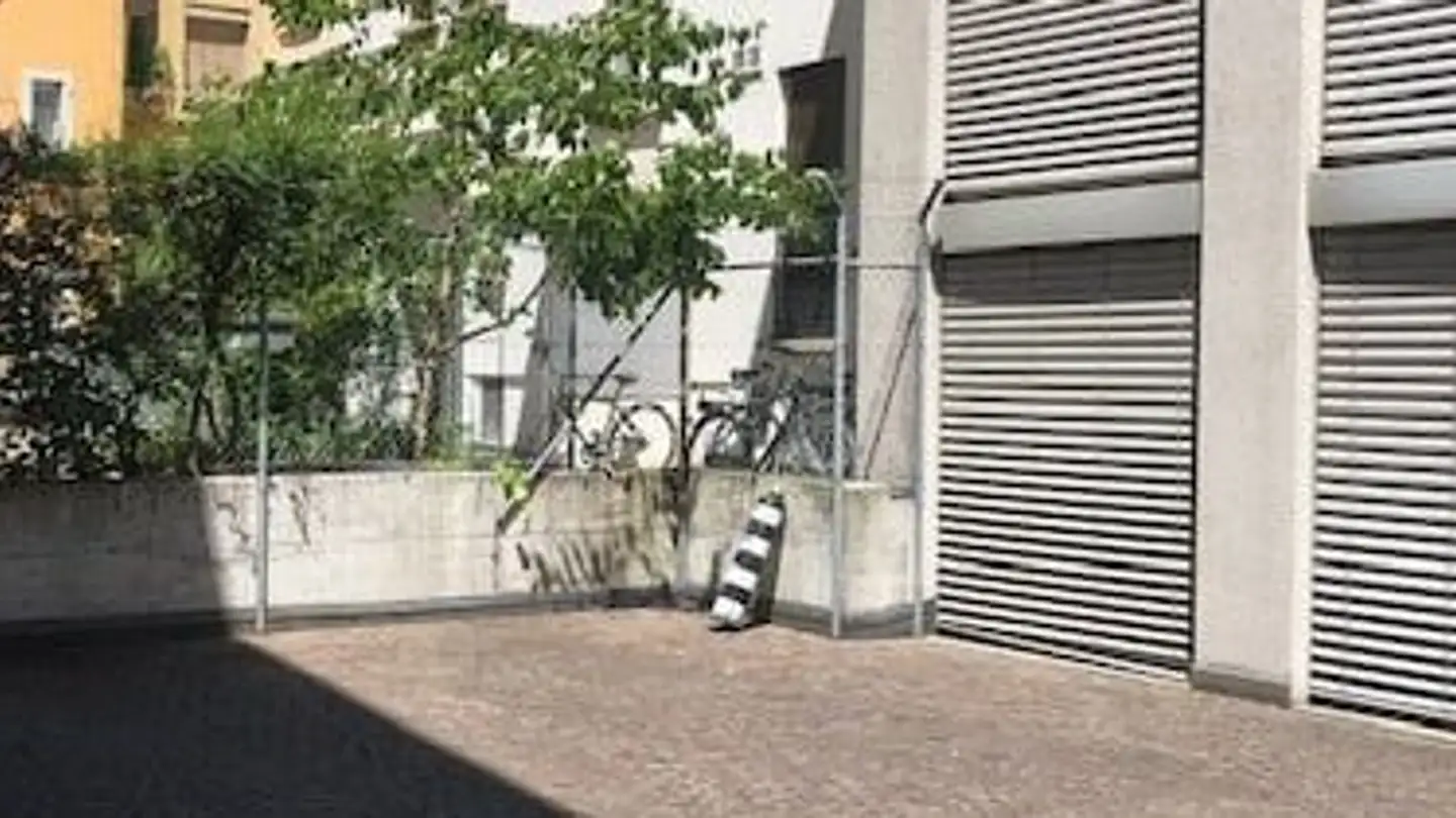 Outdoor parking space for rent - Klingenstrasse 20, 8005 Zürich