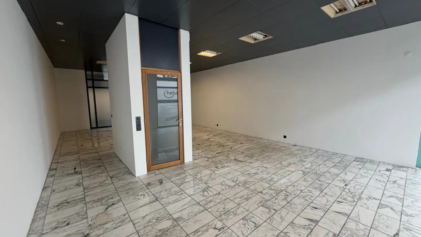 Commerciale in affitto - Aargauerstrasse 2, 5610 Wohlen AG