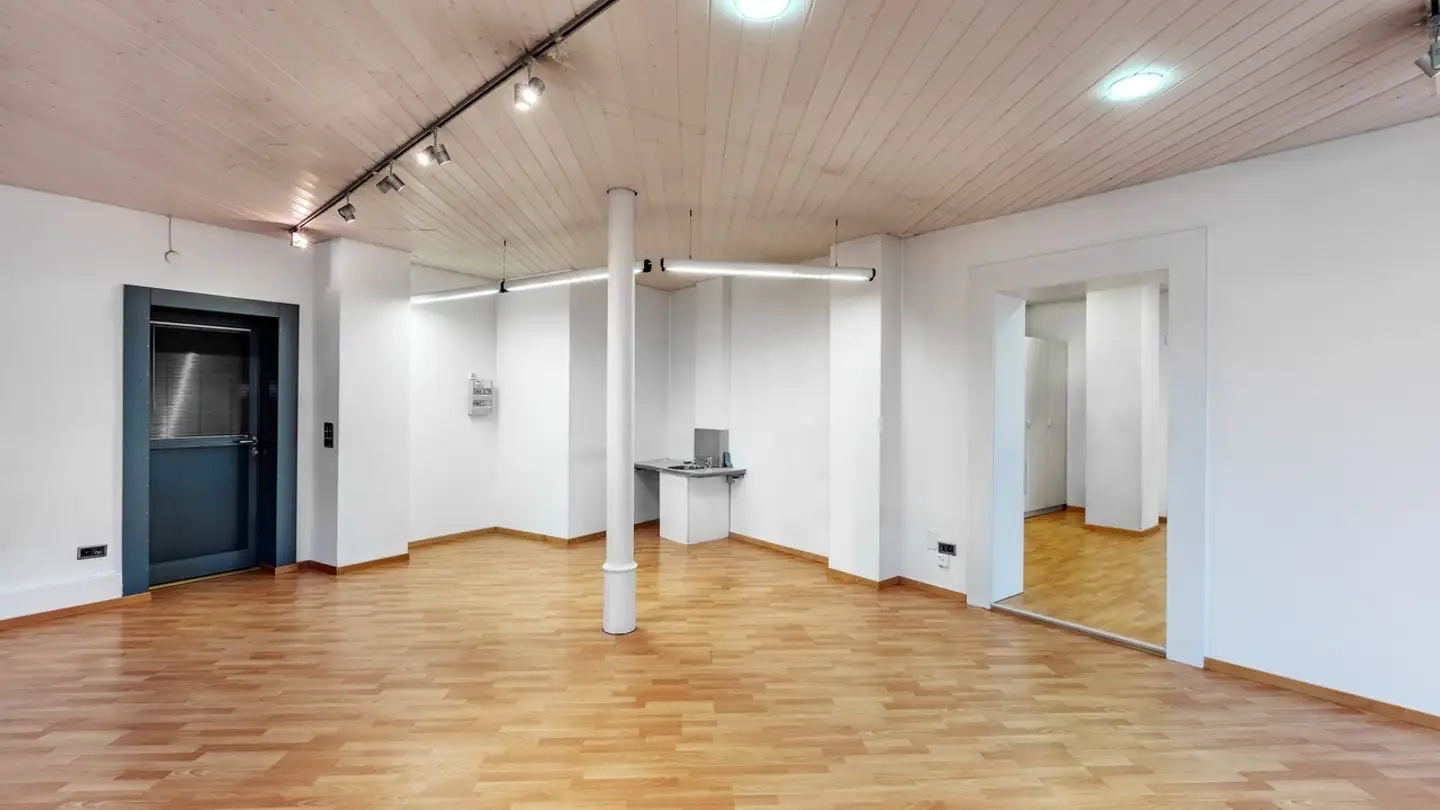 Shop for rent - Zürcherstrasse, 9000 St. Gallen - Photo 2