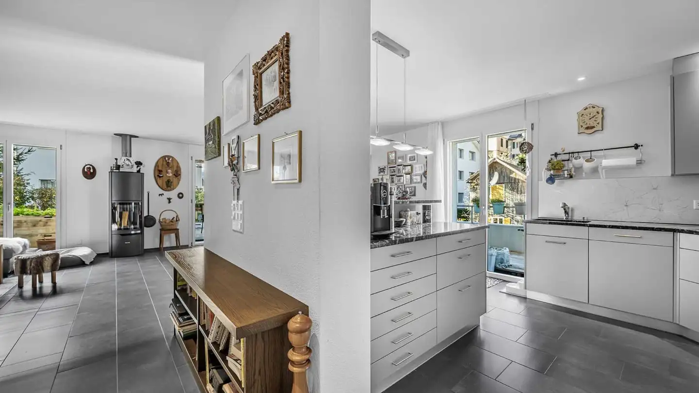 Semi-detached house for sale - 6440 Brunnen - Photo 2