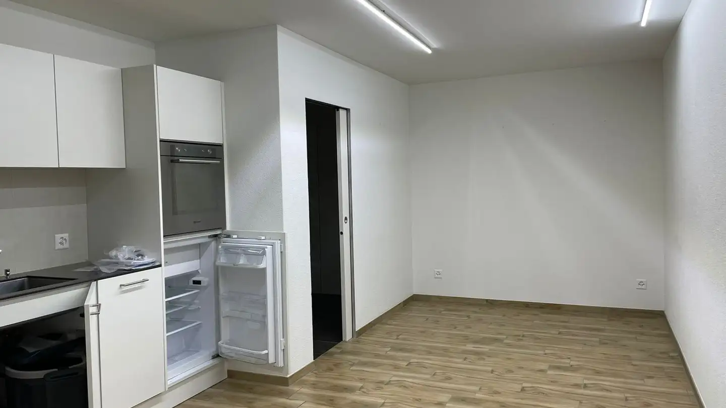 Commercial for rent - Bernstrasse 35, 4852 Rothrist