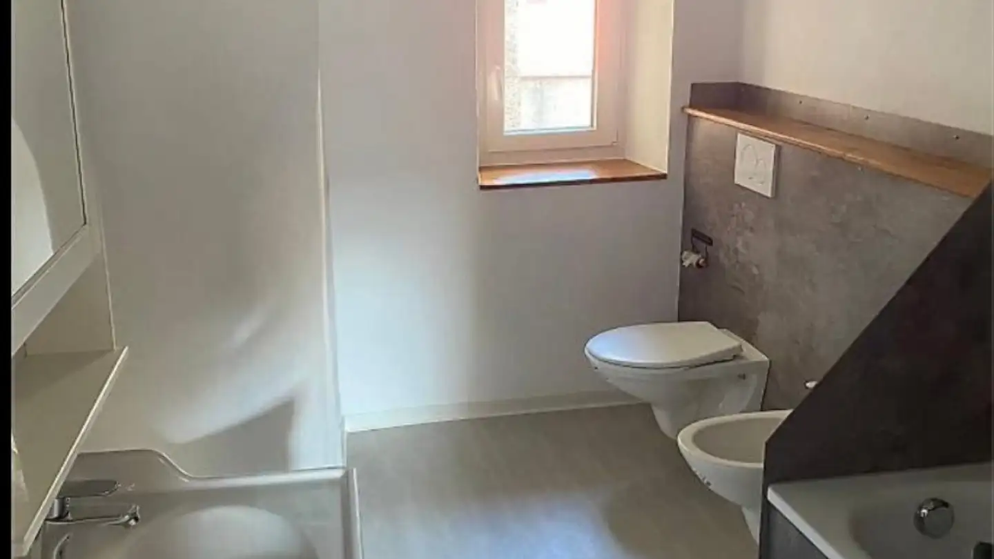 Single house for rent - 6999 Astano - Photo 2