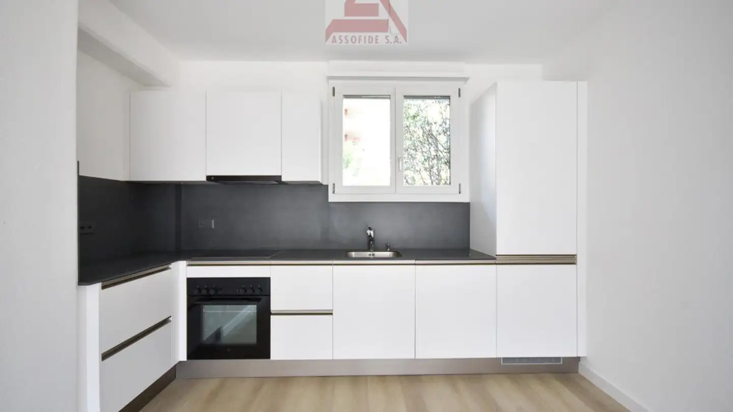 Appartamento in vendita - 6648 Minusio - Photo 2