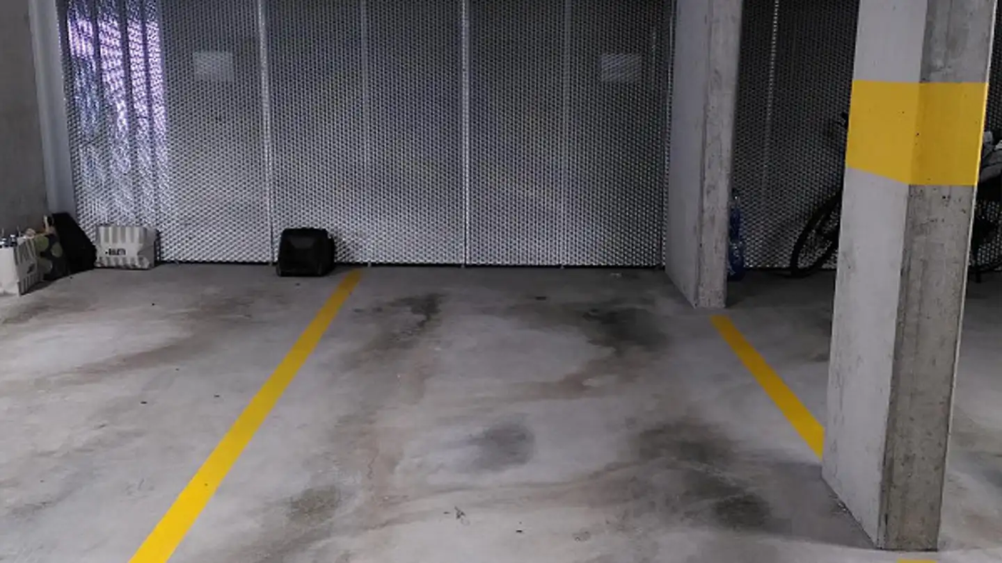 Tiefgaragenstellplatz mieten - Alte Winterthurerstrasse, 8304 Wallisellen