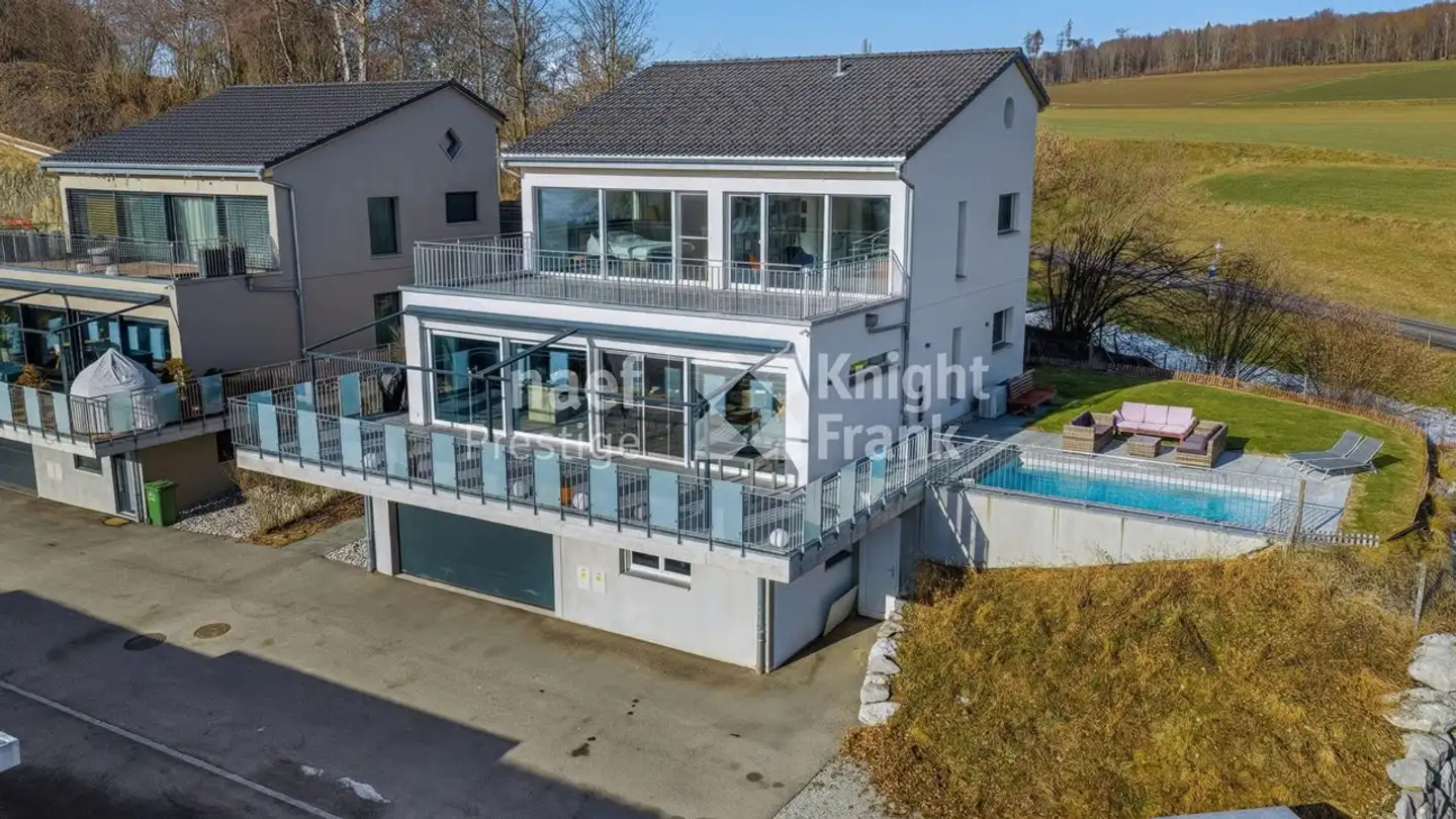 Villa à vendre - 1717 St. Ursen