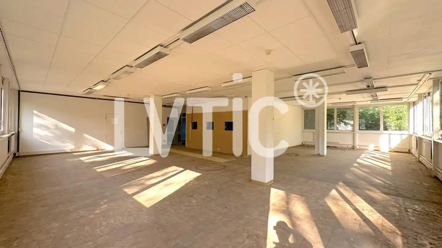 Commerciale in affitto - 1088 Ropraz - Photo 3