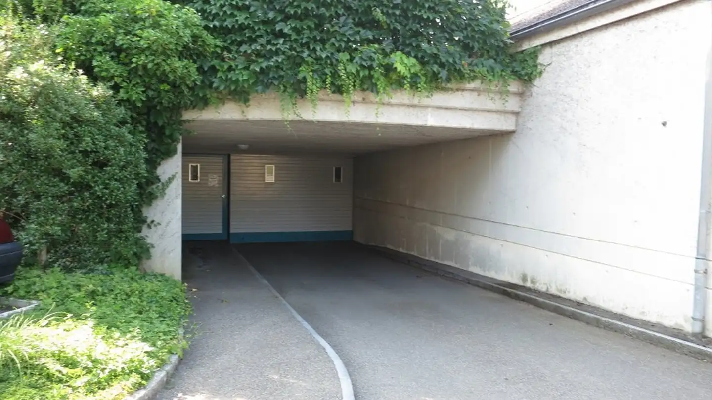 Place de parking souterraine à louer - Im Tobel 50, 8706 Meilen - Photo 2