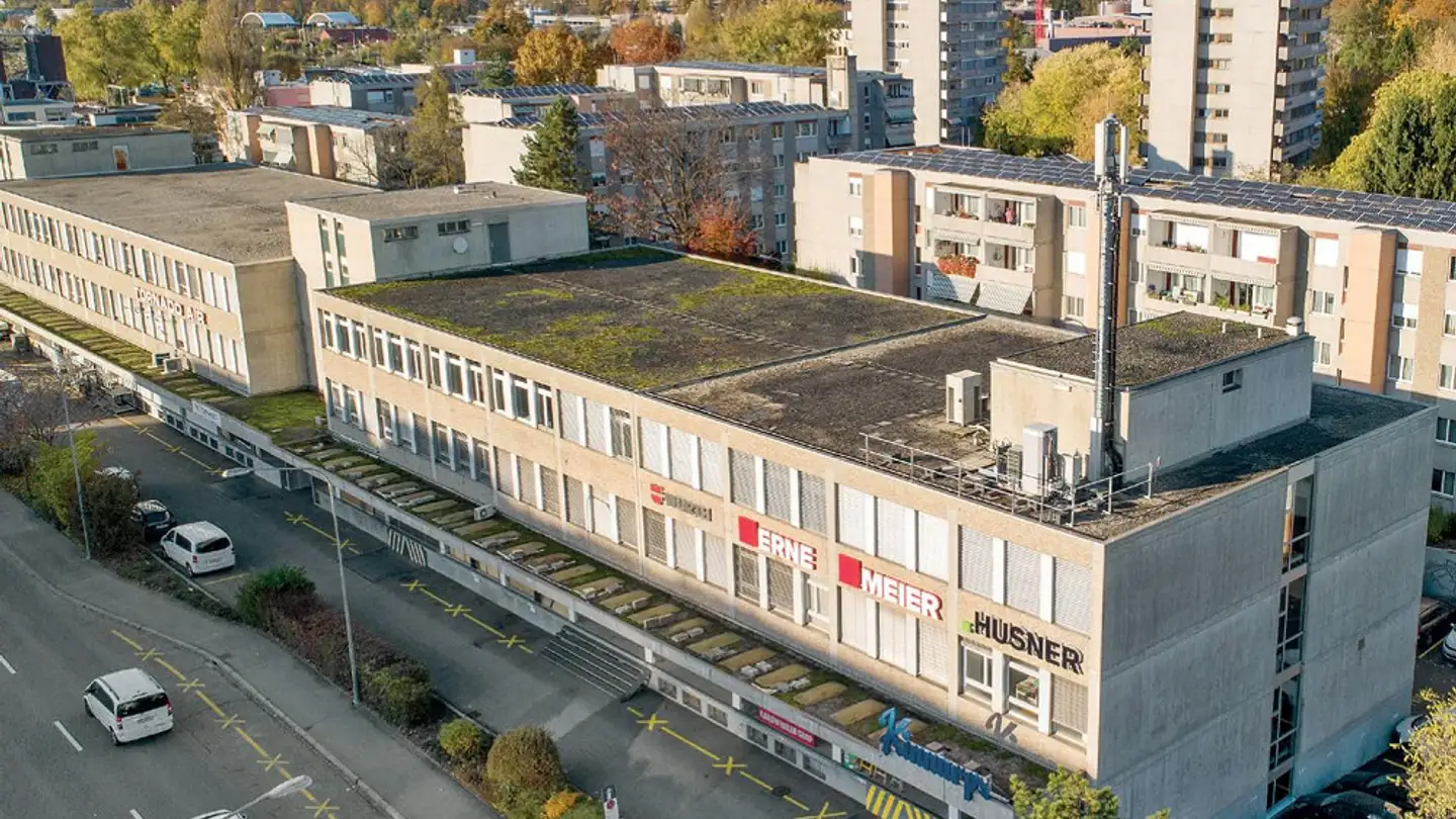 Commercial for rent - Bernerstrasse Nord 206, 8064 Zürich