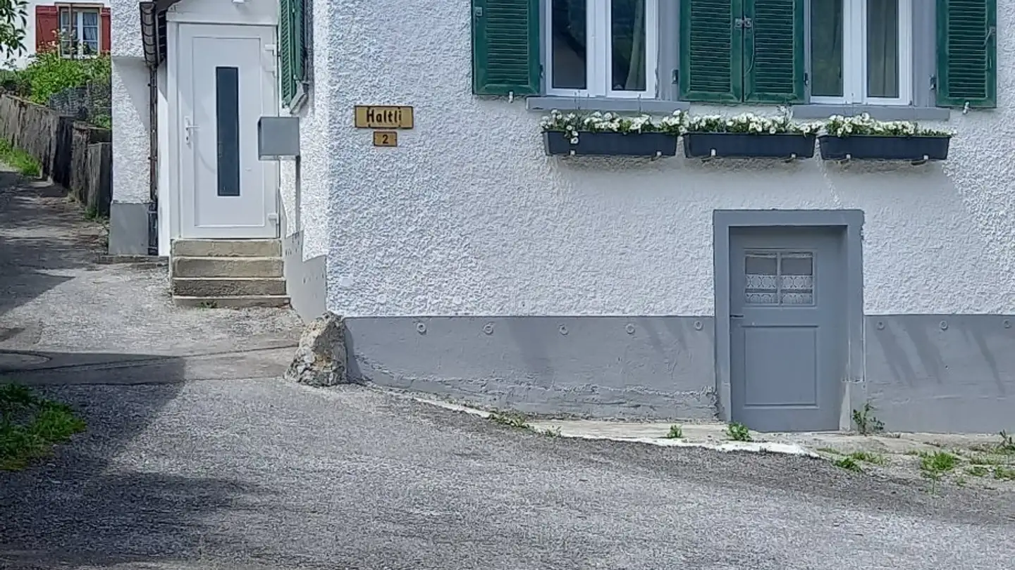 Single room for rent - Haltli 2, 8752 Näfels