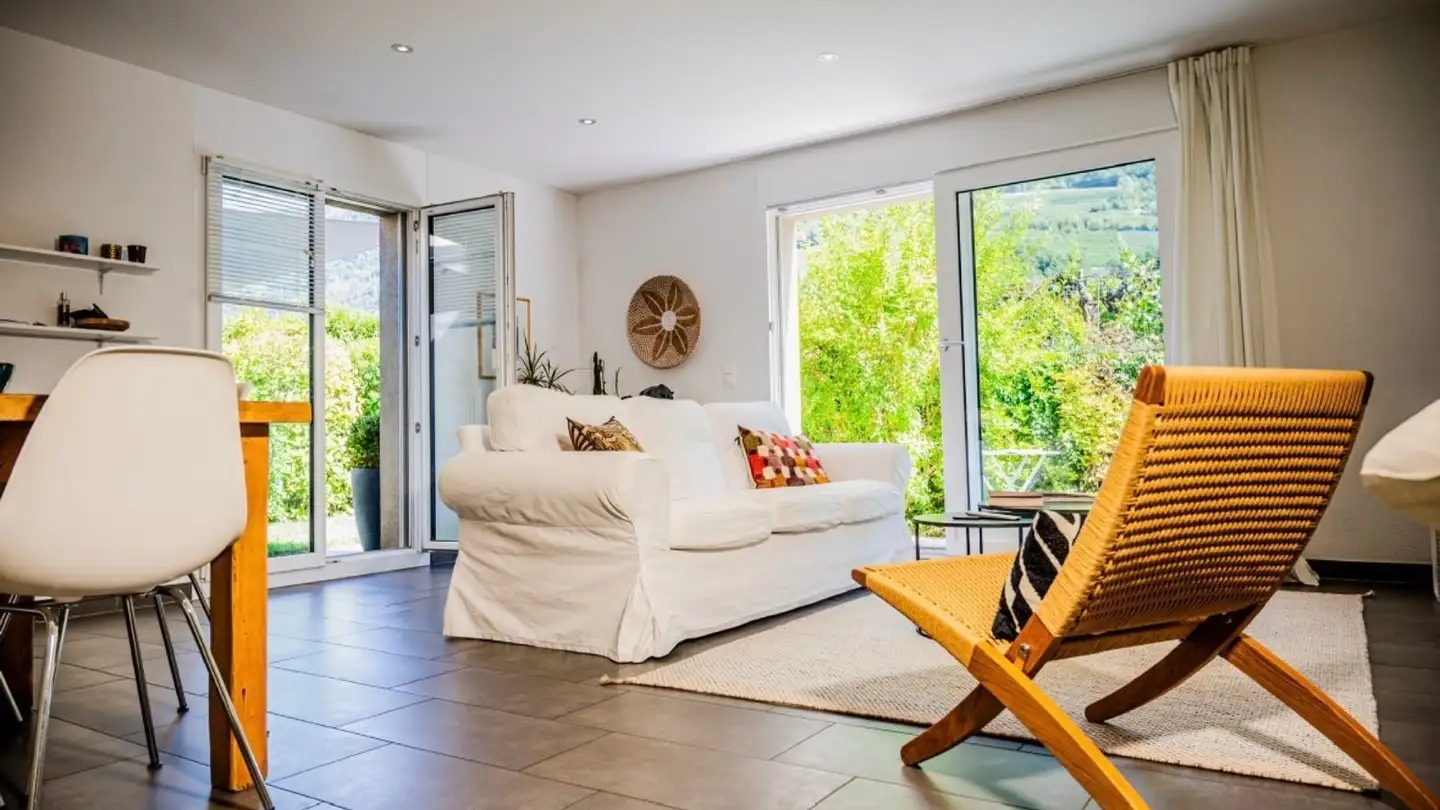 Apartment for rent - 1907 Saxon