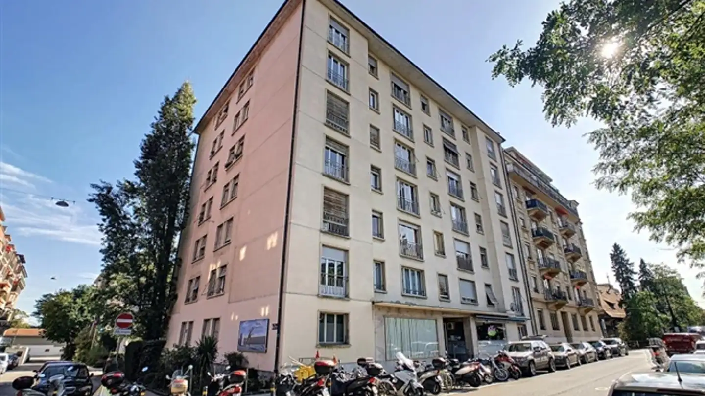 Outdoor parking space for rent - Avenue Blanc 34, 1202 Genève