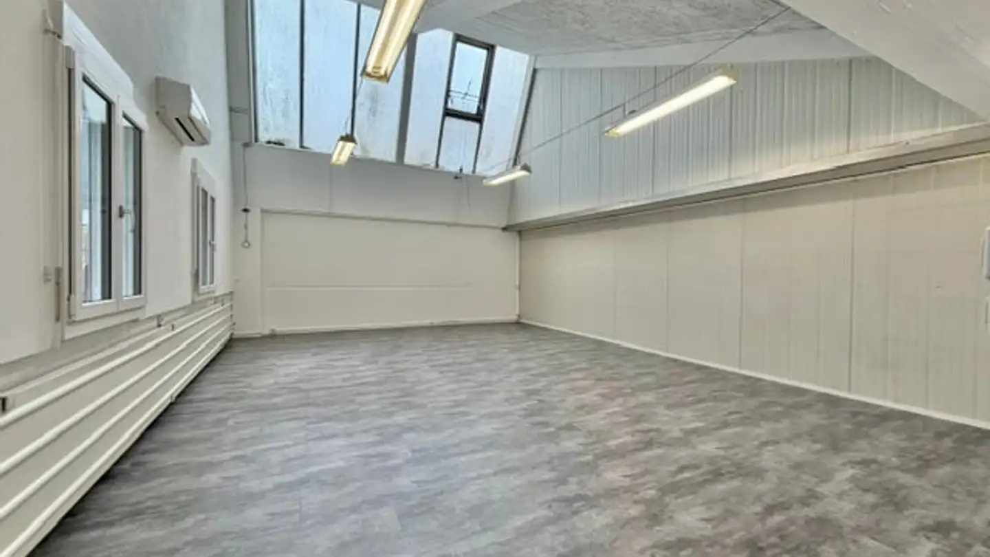 Bürofläche mieten - Zona Industriale 18, 6670 Avegno - Foto 3