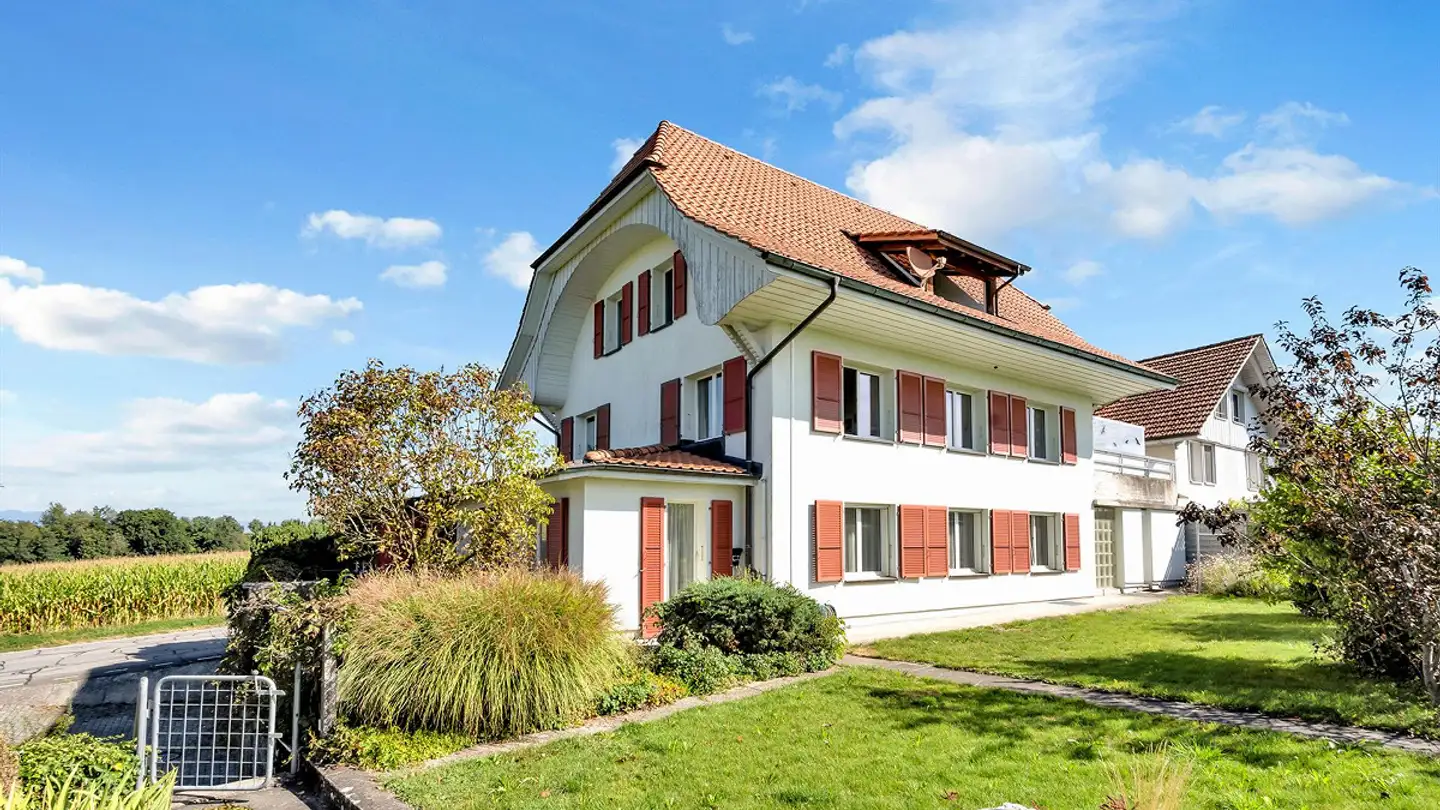 Edificio residenziale in vendita - Alte Bernstrasse 24, 3205 Gümmenen - Photo 2