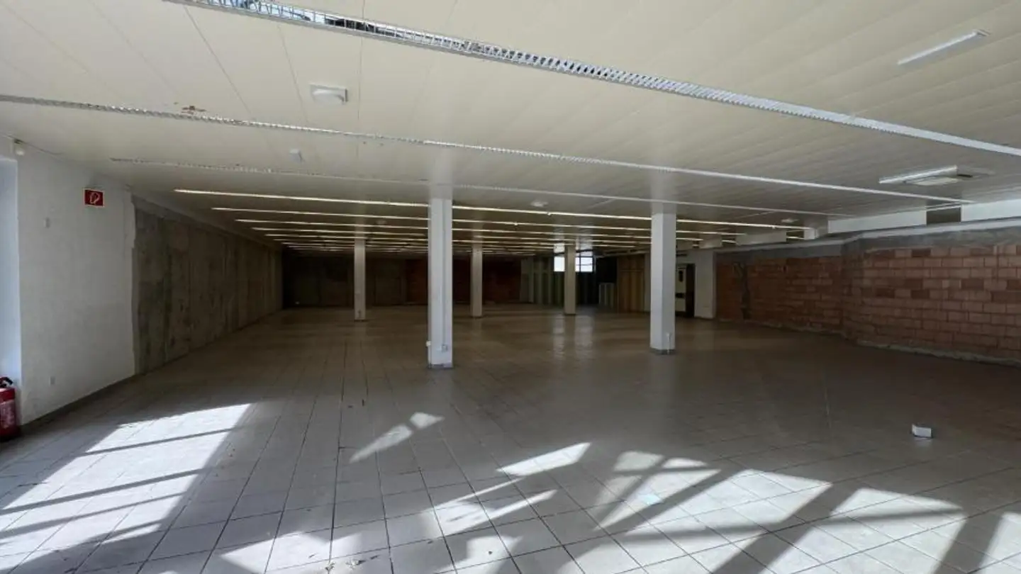 Commercial for rent - Rue du 23 Juin 40, 2822 Courroux - Photo 2