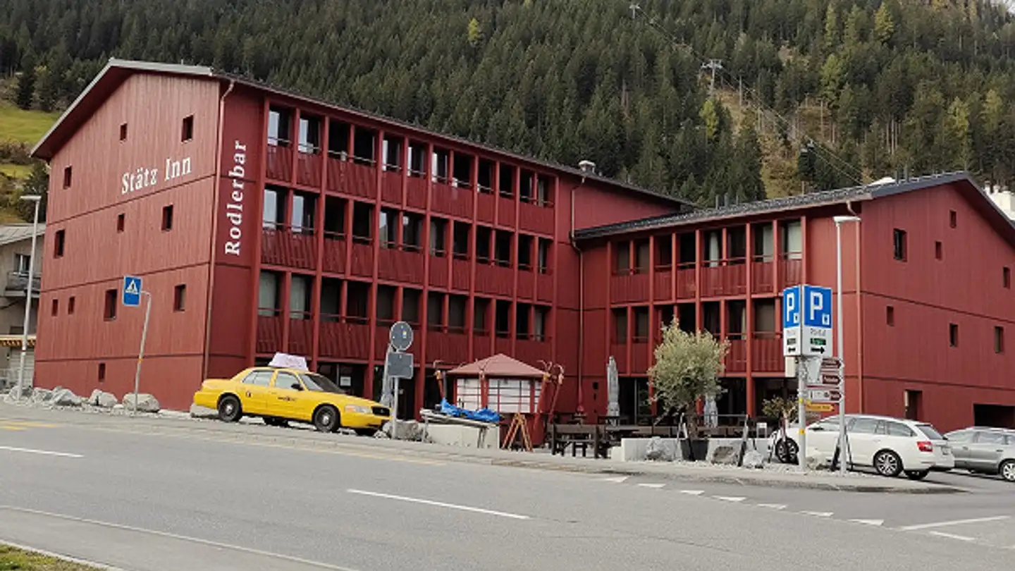 Tiefgaragenstellplatz mieten - Girabodawäg 1, 7075 Churwalden