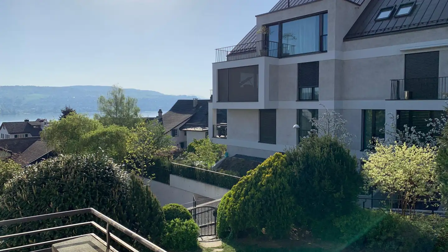 Place de parking souterraine à louer - Im Sidefädeli 6, 8803 Rüschlikon