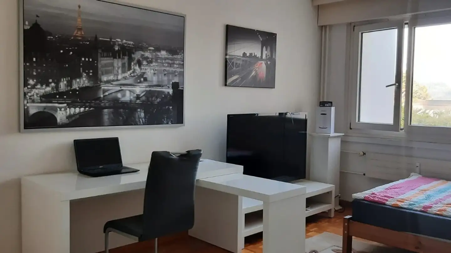 Chambre à louer - 8606 Nänikon