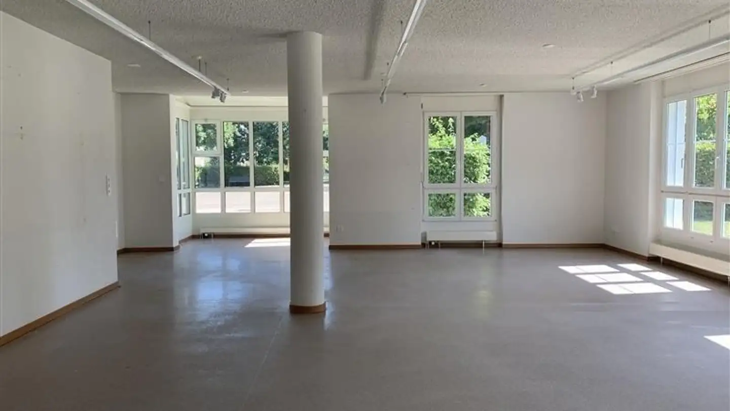 Commercial for rent - Im Pünt 49, 8105 Watt - Photo 3