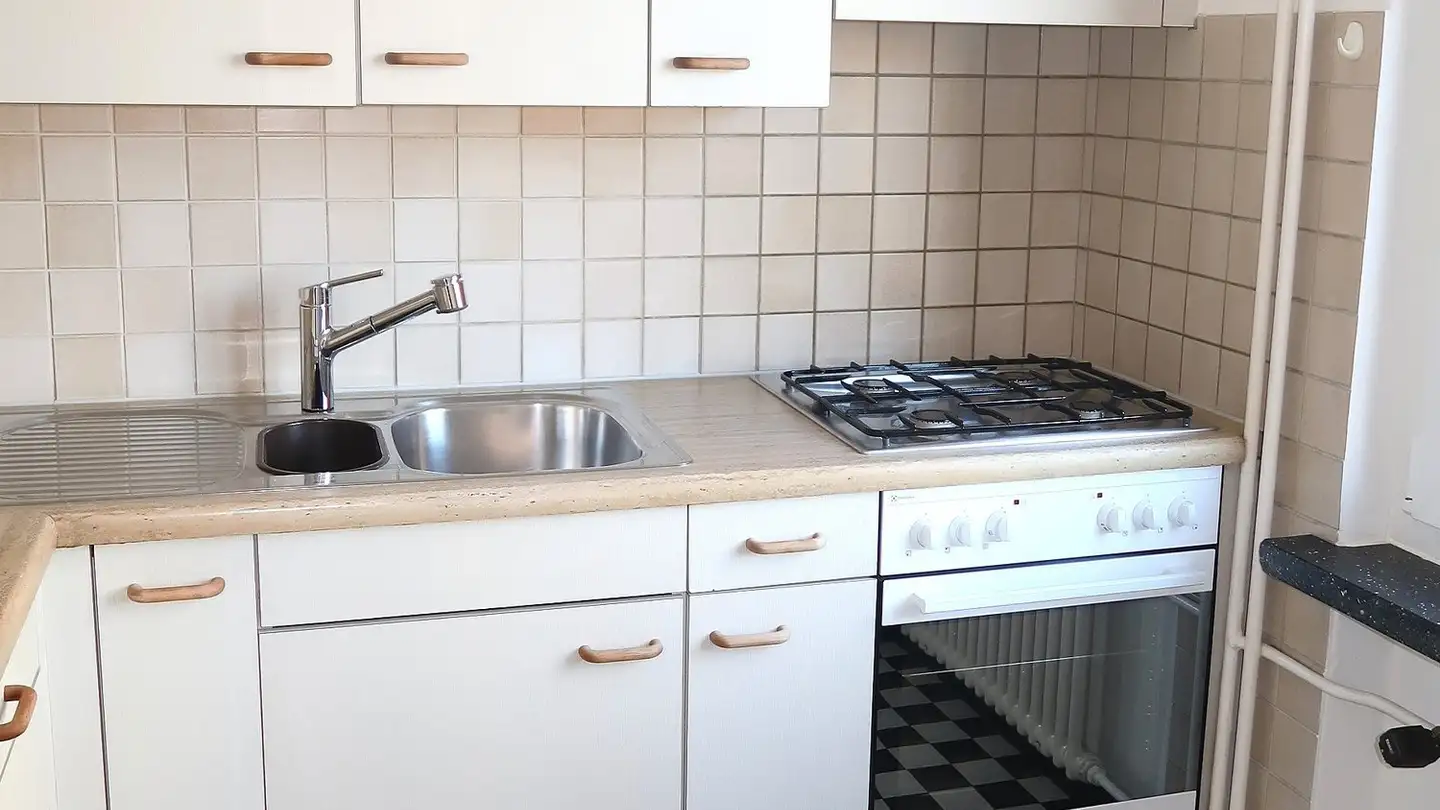 Wohnung mieten - Bahnsteigstrasse 11, 8212 Neuhausen am Rheinfall - Foto 2