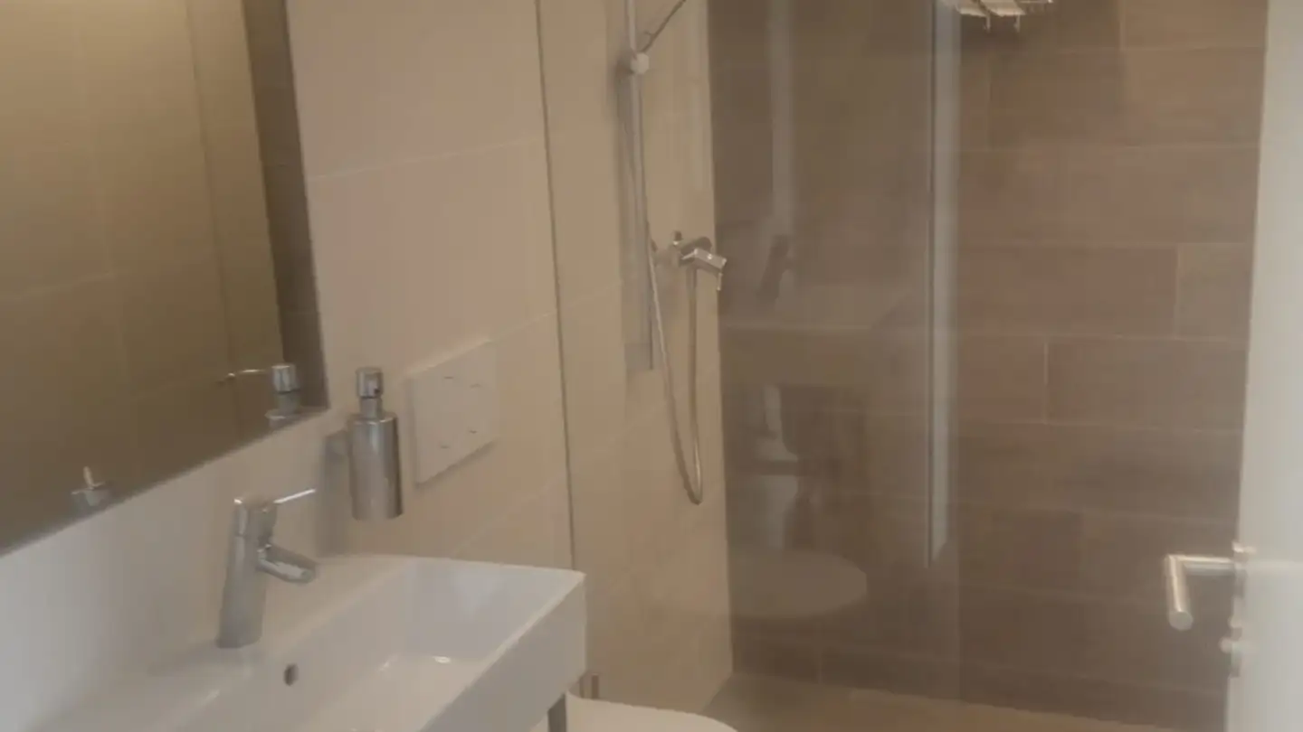 Appartement à louer - 6600 Muralto