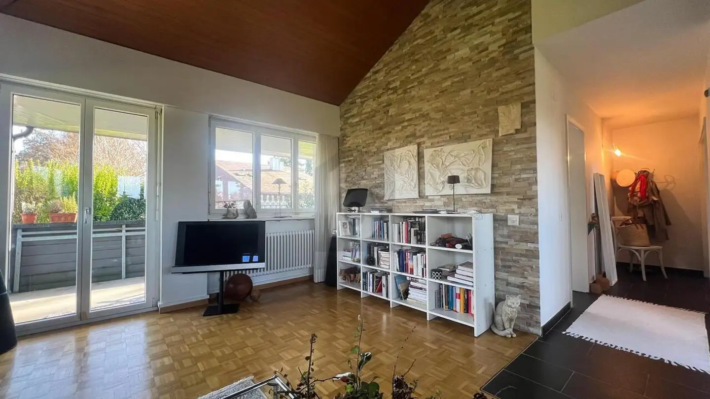 Appartamento ammobiliato in affitto - 8123 Ebmatingen - Photo 2