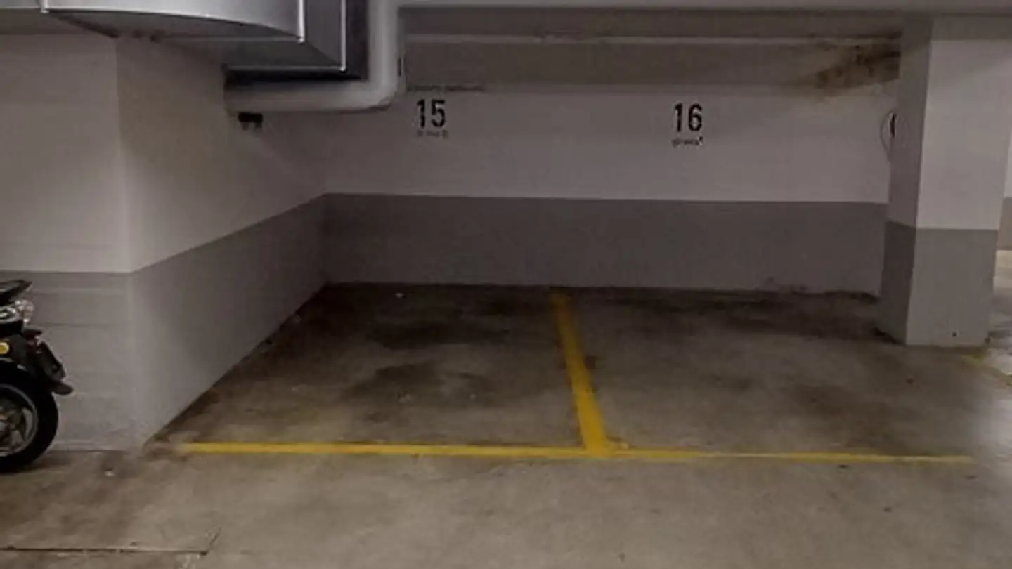 Place de parking souterraine à louer - Rieterstrasse 6, 8002 Zürich - Photo 3