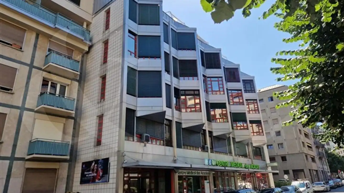 Place de parking souterraine à louer - Rue Des Epinettes 19, 1227 Les Acacias