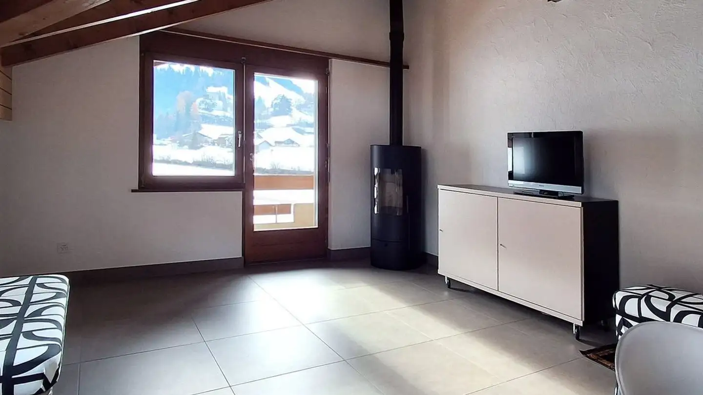 Dachgeschosswohnung mieten - Oeyweg, 3714 Frutigen - Foto 2