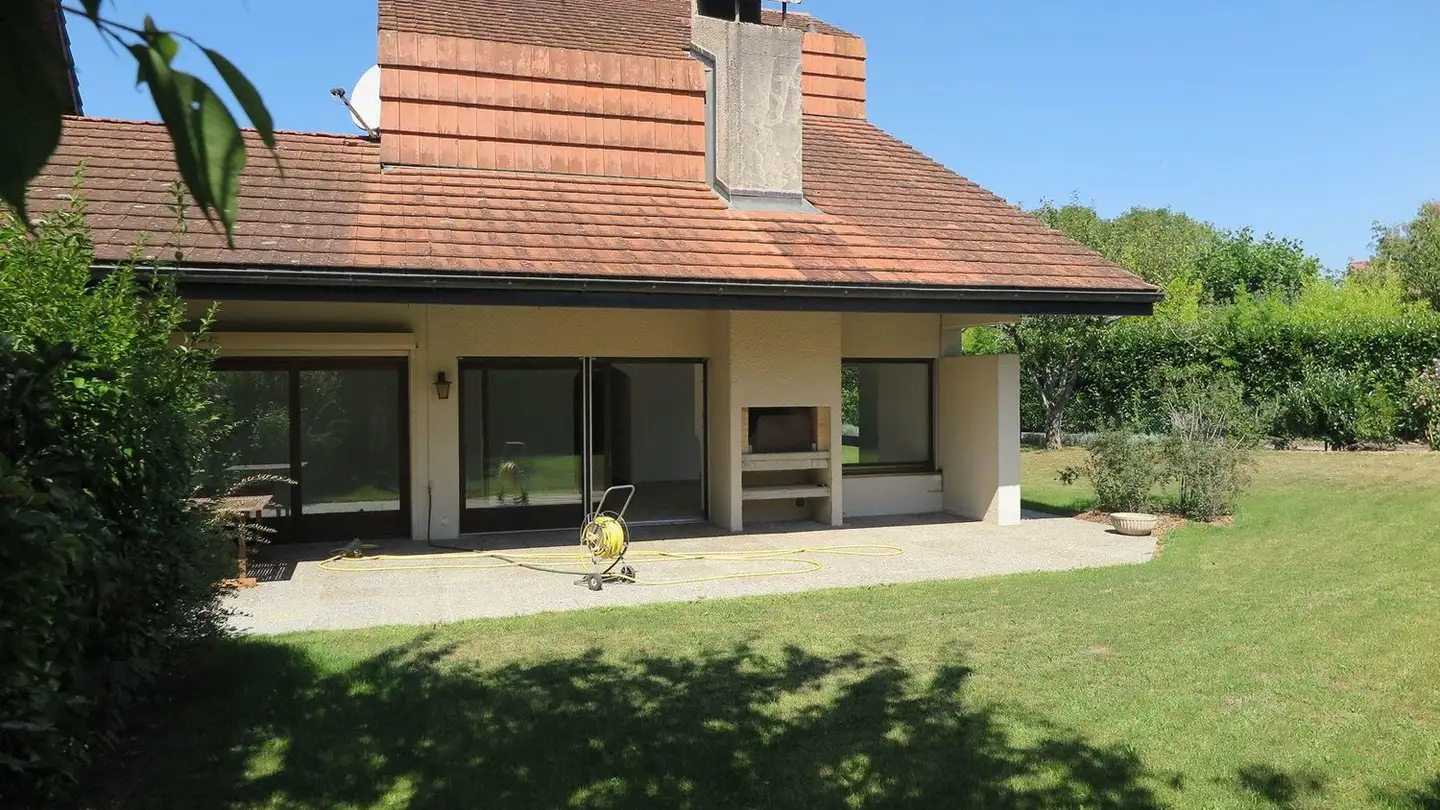 Villa for rent - Chemin Des Frênes, 1295 Tannay
