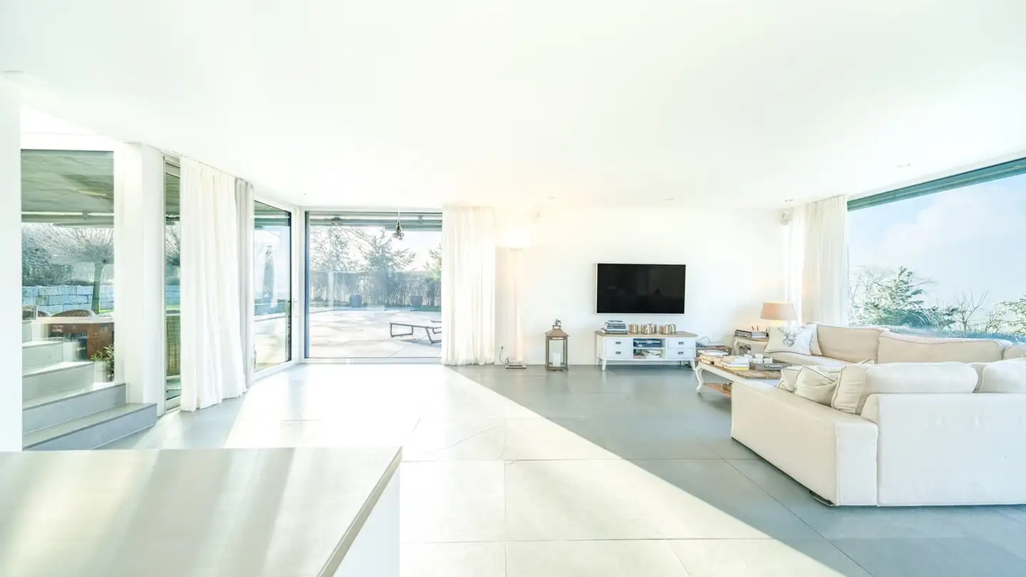 Single house for sale - 6037 Root - Photo 3