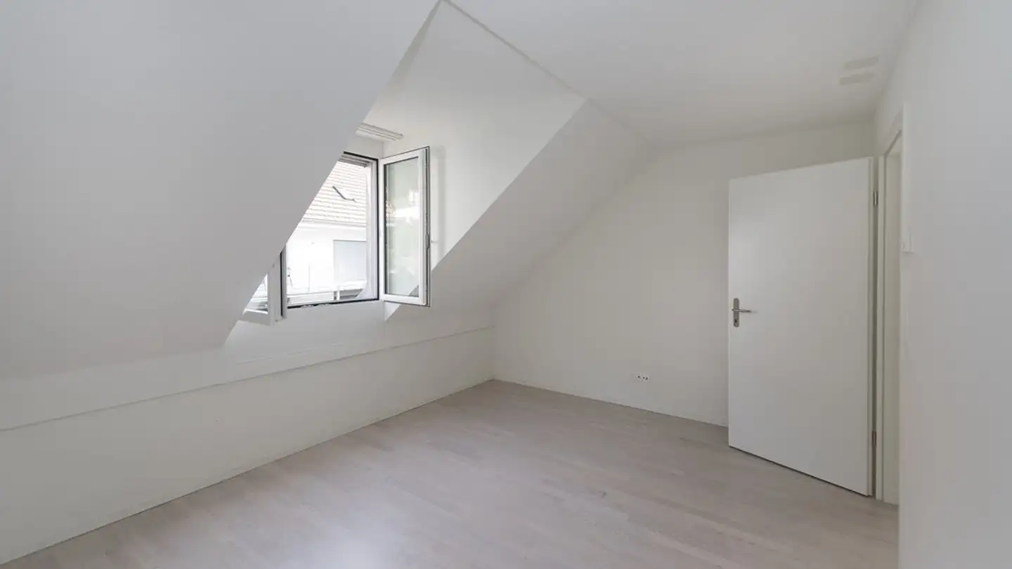 Penthouse mieten - Sellenbüren 55, 8143 Stallikon - Foto 3