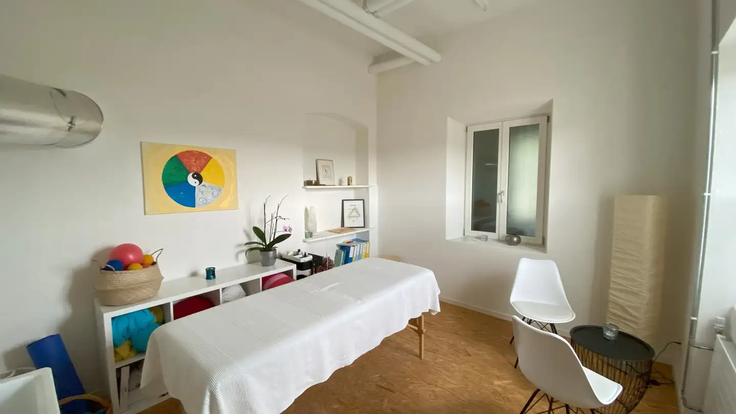 Commercial for rent - Bremgarterstrasse 18, 5610 Wohlen AG