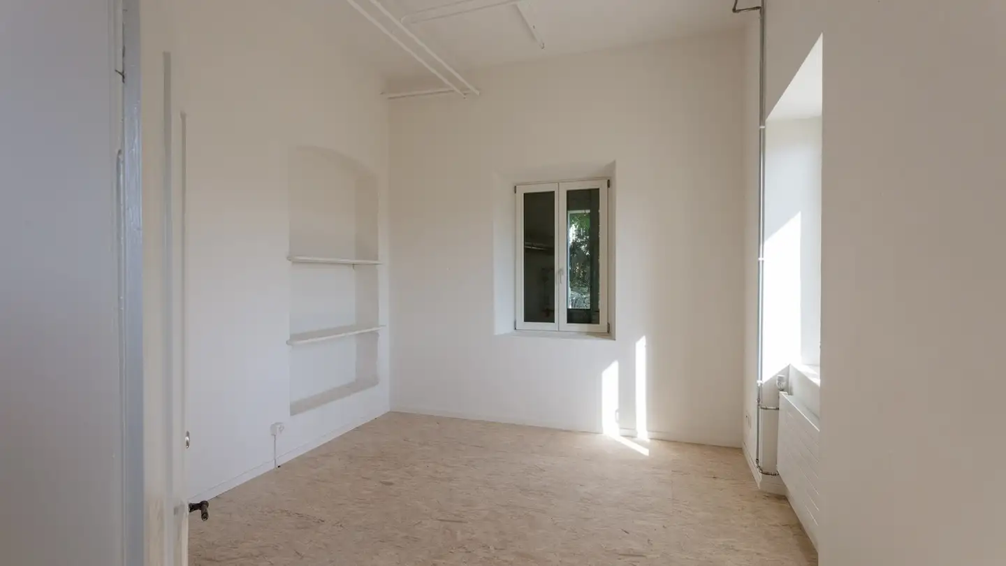 Commercial for rent - Bremgarterstrasse 18, 5610 Wohlen AG - Photo 2