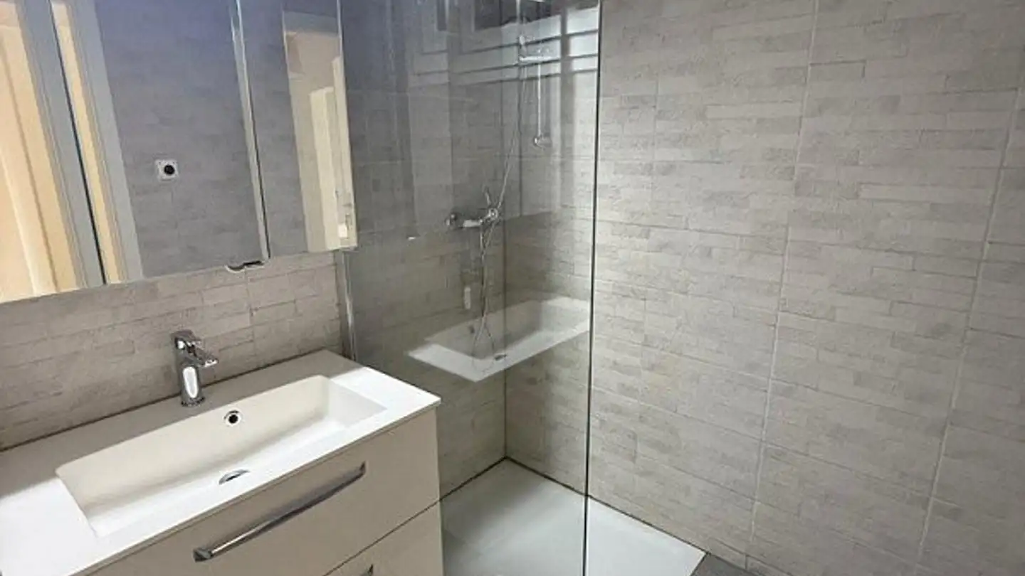 Appartamento in affitto - Rue Des Oeillets / Nelkenstrasse 37, 2502 Biel/Bienne - Foto 2