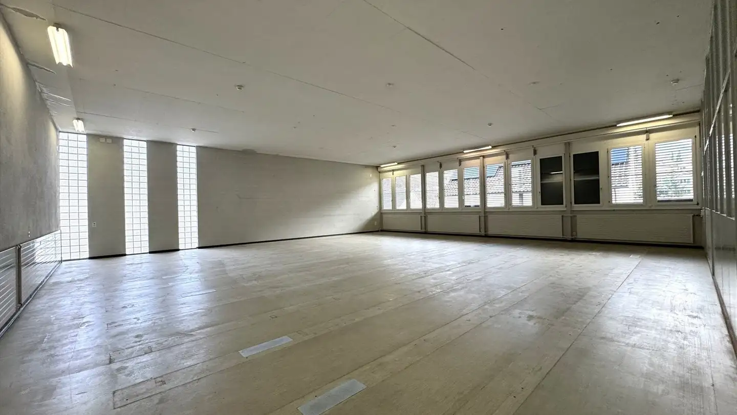 Gewerbe mieten - Eimattstrasse 25, 4436 Oberdorf BL - Foto 2