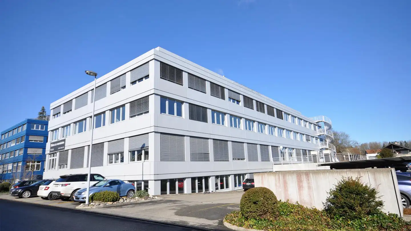 Office space for rent - Bösch 69, 6331 Hünenberg