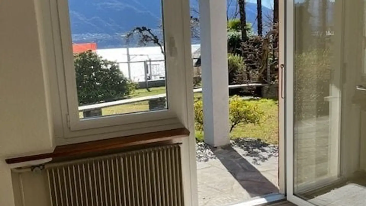 Appartement à louer - Via Degli Olmi 4, 6648 Minusio